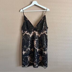 Free People Night Shimmers Lace Sequined Sleeveless V-Neck Mini Dress Size 8 NWT